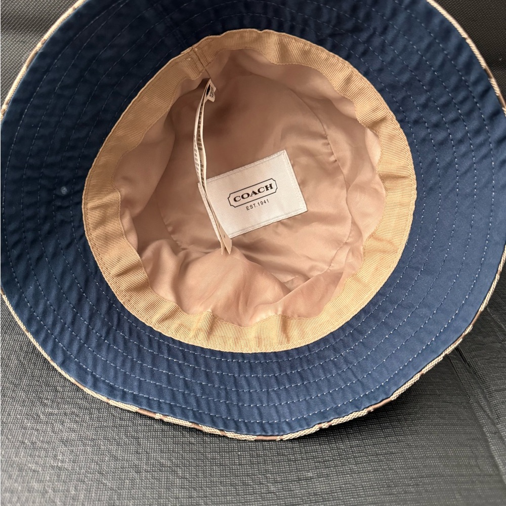 Coach Signature Jacquard Bucket - Picture 3 of 6